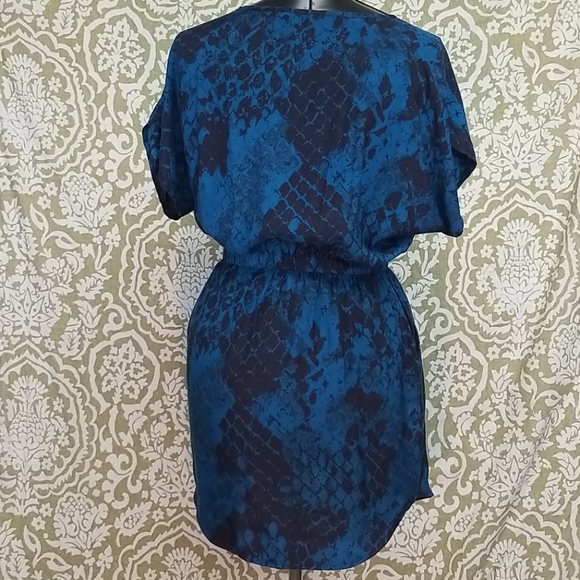 Express Teal Black Snake Reptile pattern dress - Picture 3 of 6